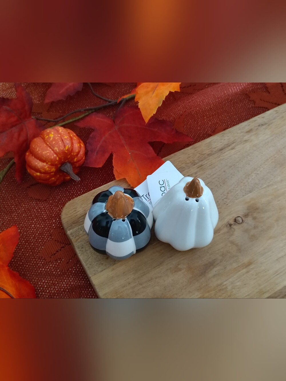 Ceramic Pumpkin Salt & Pepper Shakers - Black & White